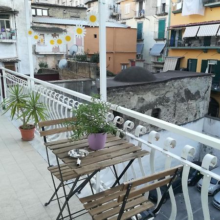 "Dint E Viche E Napule" Guest House 那不勒斯 外观 照片